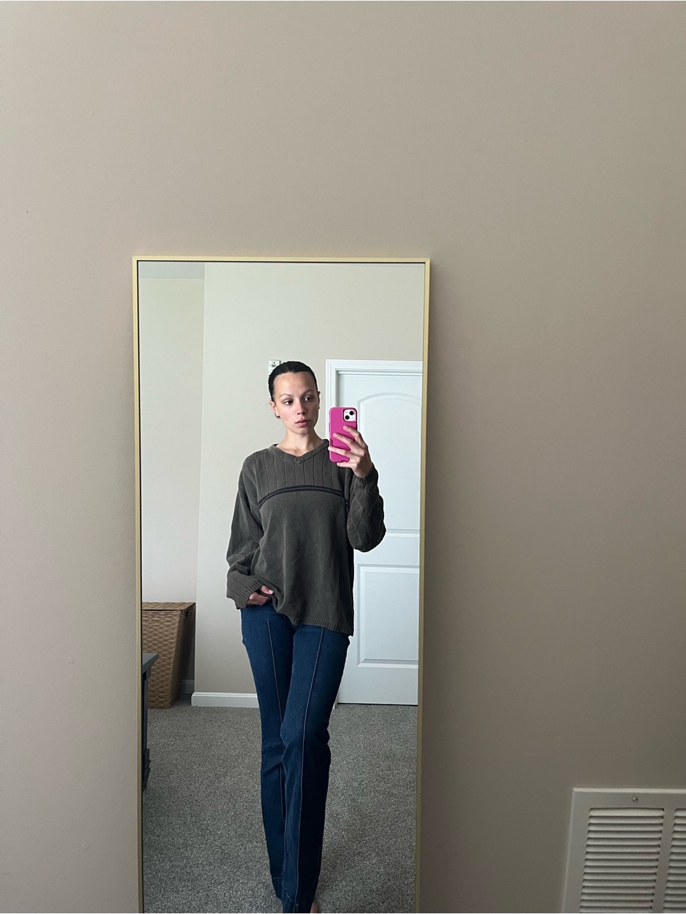 Arizona Jean Co. Olive Green V-Neck Long Sleeve Cotton Knit Sweater